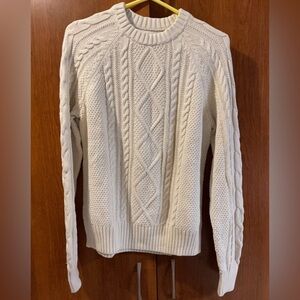 Gap Women’s Cream Cable Knit Sweater in Size S